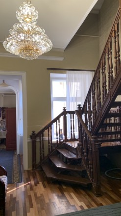 В продаже двухуровневая квартира на Базарной.. Одесса. фото 1 В продаже двухуровневая квартира на Базарной.. Одесса. фото 1