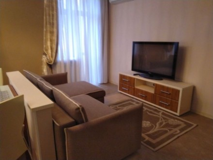 Продам 3 Комнатную Квартиру, Печерск, метро Печерская. Киев. фото 1 Продам 3 Комнатную Квартиру, Печерск, метро Печерская. Киев. фото 1