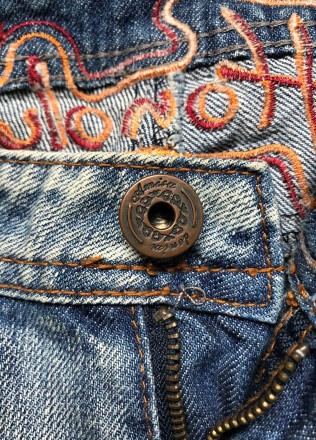 Стильные женские джинсы Amisu denim с ярким вышитым рисунком(аппликацией). Произ. . фото 8