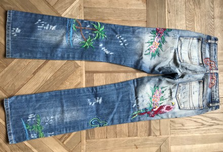 Стильные женские джинсы Amisu denim с ярким вышитым рисунком(аппликацией). Произ. . фото 7