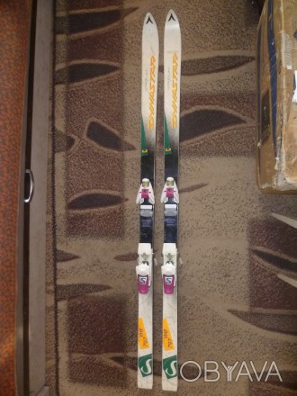 Продаю лыжи DYNASTAR, с креплениями. Длина 175 см., производитель Франция. Б/У.,. . фото 1