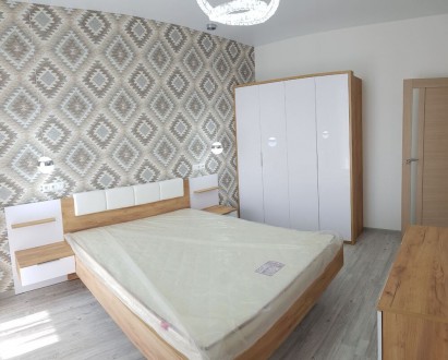 В продаже красивая двухкомнатная квартира на Толбухина. 
Квартира расположена на. Киевский. фото 2