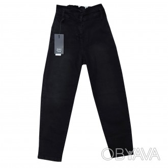 джинси базового кольору виглядають універсально та лаконічно, тому поєднуються з. . фото 1