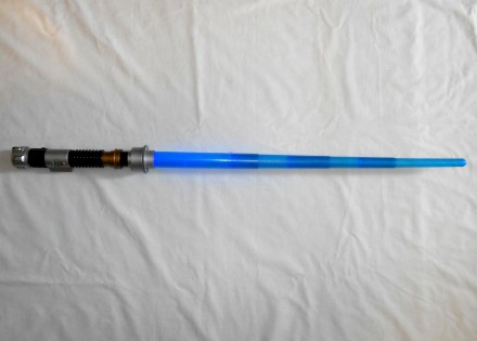 Большой пластиковый раскладной синий световой меч джедая Hasbro Star Wars   Длин. . фото 3