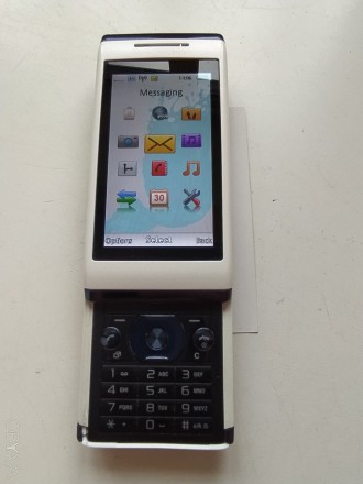 Sony Ericsson U10i Aino
Телефон робочий.
Динаміки без хрипів.
В комплекті тел. . фото 9