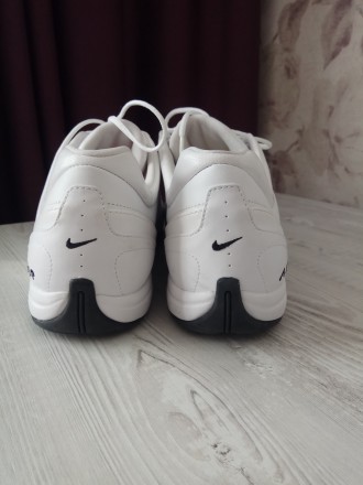 Продам кроссовки Nike TOUKOL очень лёгкая и удобная обувь звоните договоримся.. . фото 5