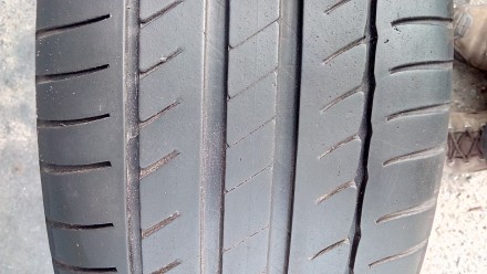 Летняя шина 225/45 R17 Michelin  Primacy HP, 1 шт. Протектор шины больше 4 и вид. . фото 2