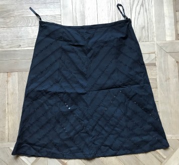 Легкая летняя черная юбка с вышивкой ришелье от британского бренда Bay. Производ. . фото 2