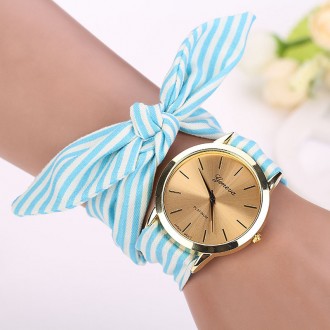 
Женские цветные наручные часы Geneva
 
 
Модные наручные часы с тканевым ремешк. . фото 2
