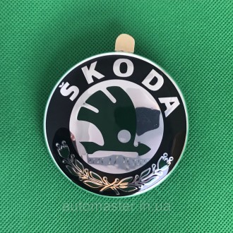 Эмблема Skoda на Капот/багажник 79 мм. темно-зеленая 1U0 853 621c
Логотип металл. . фото 2
