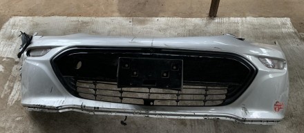 Бампер передний (голый) Chevrolet Bolt EV Шевроле Болт 42518918
Под восстановле. . фото 2
