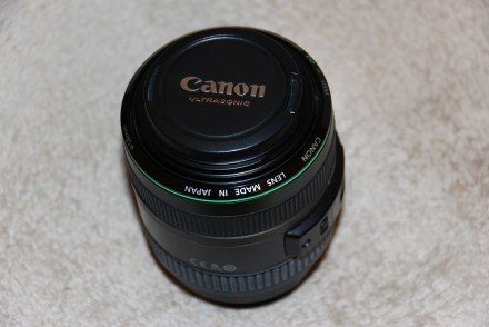 EF 70-300mm F / 4.5-5.6 DO IS USM объектив от Canon – относительно компакт. . фото 3