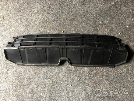 Решетка радиатора (нижняя)Lexus CT200h (2012 год) Номер детали: 53112-76010
Звон. . фото 1