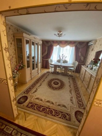 Продам 3-х комнатную квартиру с евро ремонтом, меблированная, утепленный балкон, стеклопакеты, установлены 3 кондиционера. Вся и. Киев. фото 1 Продам 3-х комнатную квартиру с евро ремонтом, меблированная, утепленный балкон, стеклопакеты, установлены 3 кондиционера. Вся и. Киев. фото 1