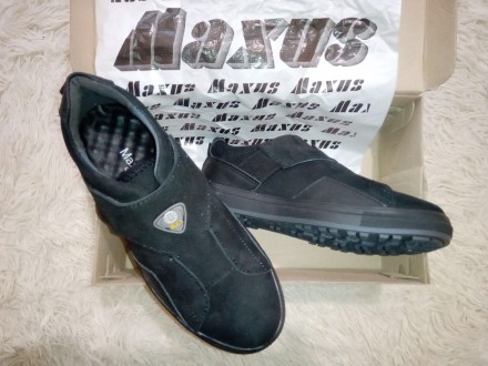 Детские кроссовки-туфли MAXUS в упаковке.
Кожаные, черного цвета .
Маломерки!!. . фото 2