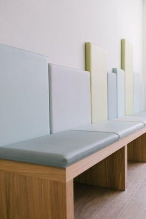 Диван в холл полукругом для детского центра, детского сада, с мягкими сиденьями,. Днепр. фото 1