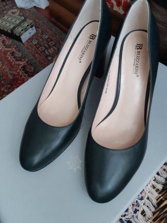 Классические туфли Blizzarini изготовлены из натуральной кожи черно-зеленого цве. . фото 6