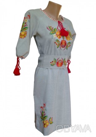 Женское вышитое платье в традиционном стиле
«Петриковская роспись» -. . фото 1