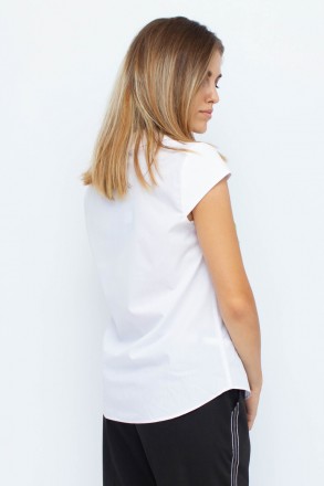 
Легкая блузка от турецкой фабрики Reaction. Блузка однотонного белого цвета с ц. . фото 5