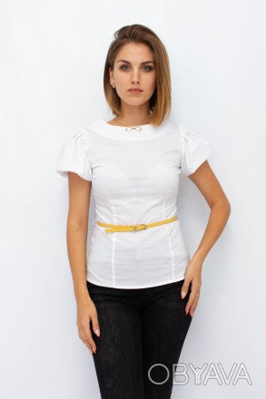 
Блузка белого цвета с желтым пояском, производство Турция. Ткань блузки легкая,. . фото 1