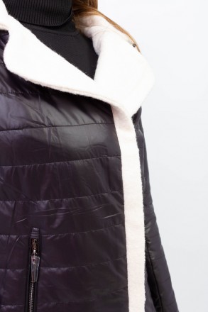 
Укороченная демисезонная куртка от Qarlevar черного цвета с белой вставкой. Кур. . фото 6