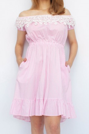 
Летнее платье Charming белый цвет с розовой вертикальной полоской. Ткань платья. . фото 2