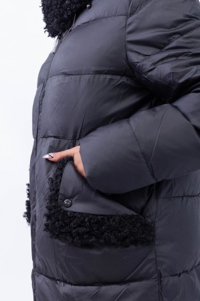
Зимняя куртка черного цвета с необычным мехом на воротнике и карманах. Куртка п. . фото 7