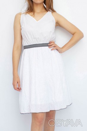 
Летнее платье Bovona белый цвет с черной полоской на поясе. Ткань платья легкая. . фото 1