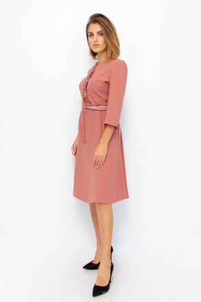 
Оригинальное платье Merada розового цвета, производство Турция. Крой приталенны. . фото 3