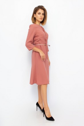 
Оригинальное платье Merada розового цвета, производство Турция. Крой приталенны. . фото 4