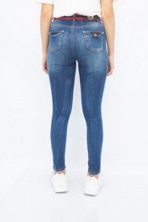 
Прикольные женские джинсы, производство Турция. Покрой зауженный, ткань плотная. . фото 7