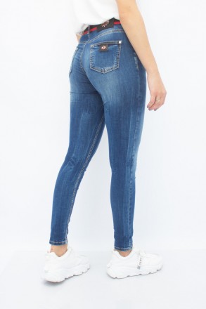 
Прикольные женские джинсы, производство Турция. Покрой зауженный, ткань плотная. . фото 5