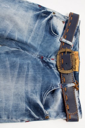 
Классические женские джинсы, производство Турция. Покрой зауженный, ткань плотн. . фото 4