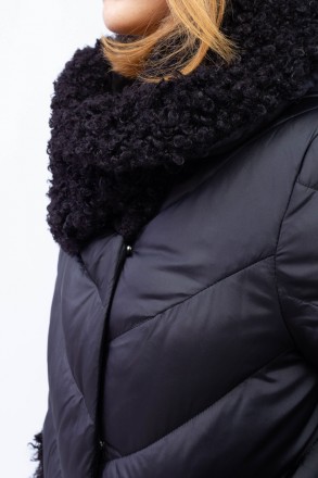 
Зимняя куртка черного цвета с необычным мехом на воротнике и карманах. Куртка п. . фото 6