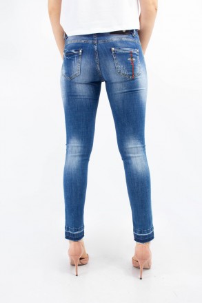 
Классические женские джинсы, производитель Lolo Blues. Покрой зауженный, ткань . . фото 5