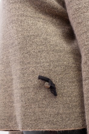 
Оригинальный свитер оверсайз, производство Serianno Турция. Покрой свитера своб. . фото 6