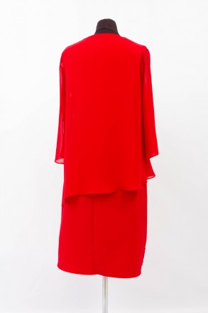 
Оригинальное платье Lazzuri красного цвета с перфорацией на юбке, производство . . фото 5
