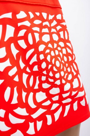
Оригинальное платье Ayla Bayer красного цвета с белыми элементами, производство. . фото 6