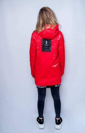 
Демисезонная куртка Visdeer, красного цвета, комбинированная черной фурнитурой . . фото 3