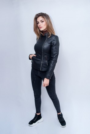Крутая куртка косуха Silunu классического черного цвета. Материал куртки плотный. . фото 3
