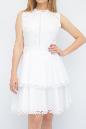 
Оригинальное платье Lilium, производство Турция. Платье белого цвета с двухуров. . фото 2