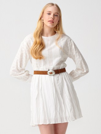 
Повседневное платье Dilvin, легкое, летний белый цвет. Платье приталенное с поя. . фото 2