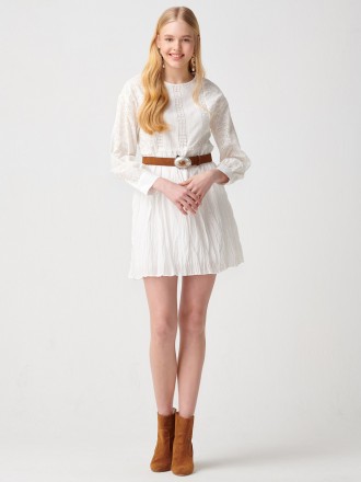 
Повседневное платье Dilvin, легкое, летний белый цвет. Платье приталенное с поя. . фото 3