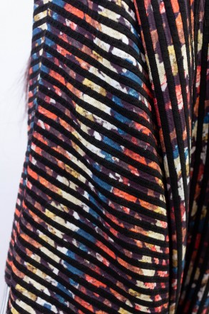 
Оригинальное платье Wish с абстрактным узором, производство Турция. Ткань мягка. . фото 5