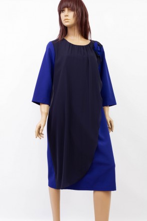 
Оригинальное платье Korakor цвета электрик с шифоновой вшитой накидкой синего ц. . фото 2