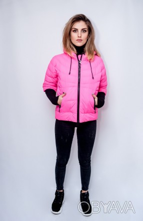 
Стильная укороченная демисезонная куртка от Athena. Куртка яркого розового цвет. . фото 1