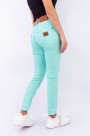 
Классические женские джинсы, производство Турция. Покрой бойфренд, ткань плотна. . фото 4