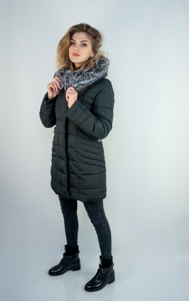 
Черная женская куртка с натуральным мехом чернобурки на капюшоне. Куртка плотна. . фото 7
