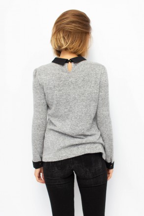 
Классический свитер-блузка серого цвета с черными элементами, производство Турц. . фото 5