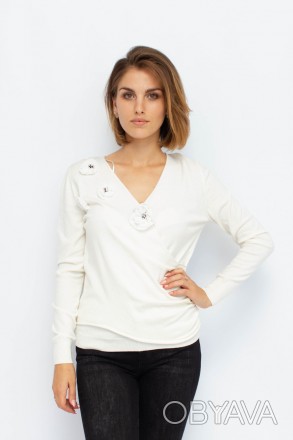 
Стильный свитер от турецкой фабрики Felicita. Цвет свитера белый. Материал плот. . фото 1